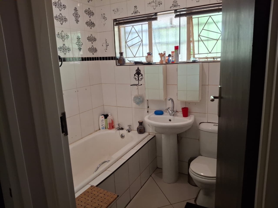 3 Bedroom Property for Sale in Carters Glen Northern Cape